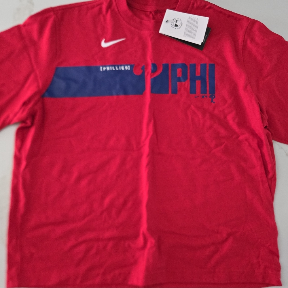 NWT Nike PHILLIES T-Shirt